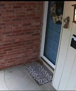 Arlo - Wireless Home Security | Night vision, Indoor/Outdoor, HD Video, Wall Mount | Includes Cloud Storage & Required Base Station | 1-Camera System (VMS3130) 1 Count (Pack of 1) 30 61t U8lP1HL