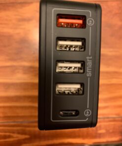 Techsmarter 63W Five Port Desktop Charging Station with 30W USB-C PD Port, 18W USB-A Port and 3 12W USB-A Ports. Compatible with iPhones, Galaxies, Androids, iPads, MacBook Air, Chromebook 16 61trULodbmL