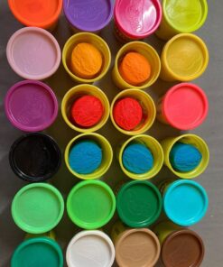 Play-Doh Modeling Compound 24-Pack Case of Colors, Party Favors, Non-Toxic, Multi-Color, 3-Ounce Cans, Ages 2 and up (Amazon Exclusive) Multicolor Frustration-Free Packaging 48 61vJzkA5ZML