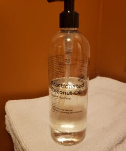 Radha Beauty Fractionated Coconut Oil - 100% Pure & Natural Carrier and Base Oil for Aromatherapy, Hair and Skin - Comes with Pump, 16 fl oz. 31 61vODfXLCaL