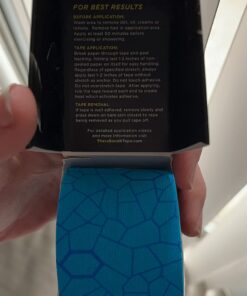 THERABAND Kinesiology Tape, Waterproof Physio Tape for Pain Relief, Muscle & Joint Support, Standard Roll with XactStretch Application Indicators, 2 Inch x 16.4 Foot Roll, Blue/Blue Pack of 1 25 61vU cq1pdL