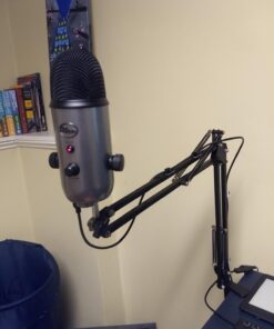 Blue Yeti USB Mic for Recording & Streaming on PC and Mac, 3 Condenser Capsules, 4 Pickup Patterns, Headphone Output and Volume Control, Mic Gain Control, Adjustable Stand, Plug & Play - Lunar Gray 27 61w PxR1dIL