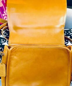 Bick 4 Leather Conditioner and Leather Cleaner 8 oz - Will Not Darken Leather - Safe For All Colors of Leather Apparel, Furniture, Jackets, Shoes, Auto Interiors, Bags & All Other Leather Accessories 32 61wAtWLglAL