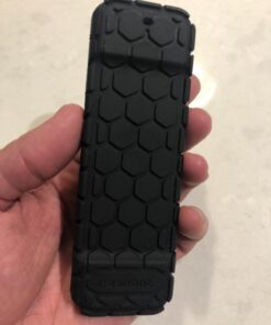 Fintie Protective Case for Apple TV 4K/ HD Siri Remote (1st Gen) - Honey Comb Lightweight Anti Slip Shockproof Silicone Cover for Apple TV 4K 5th 4th Gen Siri Remote Controller, Black 51 61xNhKugAeL