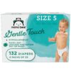 Amazon Brand - Mama Bear Gentle Touch Diapers, Hypoallergenic, Size 5, White, 132 Count (4 packs of 33) Size 5 (132 Count) 50 61y5WlcrRUL