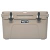 YETI Tundra 45 Cooler A2 Desert Tan 2 61yIFRXQaL