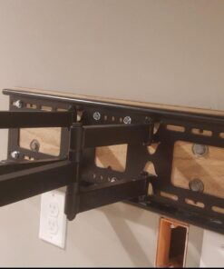 VideoSecu Tilt Swivel TV Wall Mount 32"- 70" LCD LED Plasma TV with VESA 200x200,400x400,up to 600x400 mm, Full Motion Articulating Dual Arm Mount Fits up to 24" Studs MW365B2H C20 54 61zc5mx3XZL