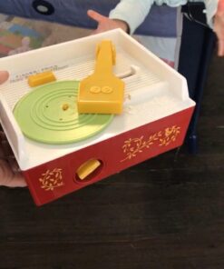 Fisher Price Classics - Record Player - Retro, Tactile Interactive Retro Toy for Kids, Girls, Boys, Toddlers, Baby, Preeschooler, Unisex 18 Months + 32 61znNyUJyDL