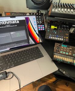 Roland UM-ONE-MK2 One in Two Out Midi Cable 22 71 VaCzvhZL