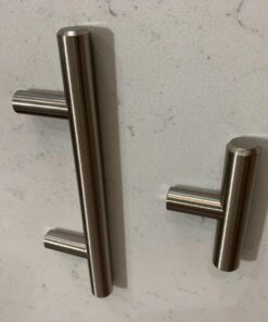 Cosmas 25 Pack 305-030SN Satin Nickel Cabinet Hardware Euro Style Bar Handle Pull - 3" Inch (76mm) Hole Centers, 5-3/8" Overall Length, 1/2" Inch Bar Diameter 34 7102wPxt1uL