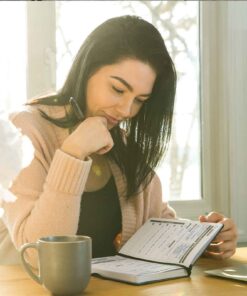 Panda Planner Undated Daily Planner - 90 Day Organization - Goals, Gratitude & Focus - Bonus Weekly & Monthly Agenda - Black - Hardcover Classic 39 7109yoTqpTL