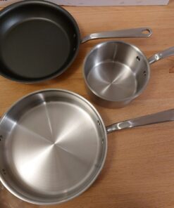 Made In Cookware - 10 Piece Stainless Steel Pot and Pan Set - 5 Ply Clad - Includes Stainless Steel Frying Pans, Saucepans, Saucier and Stock Pot W/Lid - Professional Cookware - Made in Italy 10-Piece (Stainless Steel) 82 710RHgpezXL