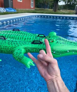 Intex Giant Gator Ride-On, 80" X 45", for Ages 3+ 25 710RZyxVxLL