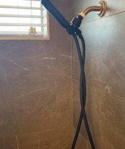 Cobbe Filtered Shower Head with Handheld, High Pressure 6 Spray Mode Showerhead with Filters, Water Softener Filters Beads for Hard Water - Remove Chlorine - Reduces Dry Itchy Skin, Matte Black Round 1. Matte Black 34 710XDbOPEwL