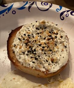 Trader Joe's Everything but the Bagel Sesame Seasoning Blend 2.3 oz, Pack of 1 Garlic 2.3 Ounce (Pack of 1) 20 7111QdY 5UL