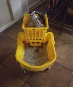 Genuine Joe GJO60466 Splash Guard Mop Bucket/Wringer, 6.50 Gallon Capacity, Yellow 21 711C9ybTnL