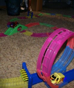 Mindscope Twister Trax Neon Glow in The Dark Track & Accessory Set w/Bridge & Tunnel 38 711KXcqcopL