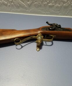 Denix Lion Shield Hangers for Rifles Pistols and Swords 24 711opD1pavL