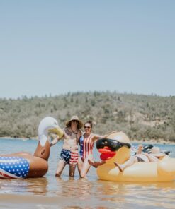 Game 5000-BB Giant Derby Float, Fun Rubber Duck, Quick-Fill Valves Pool Rafts & Inflatable Ride-ons, 300 lb Capacity, Built-In Cup Holders, 81” L x 76” W x 44” T Without Pump 38 7129cytz5yL