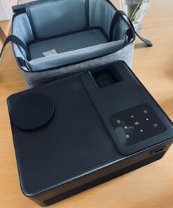 BIGASUO 1080P Projector 5G WiFi Bluetooth - 15000Lux 560ANSI Full HD Outdoor Movie Projector, 300" Display Support 4k Home Theater,Compatible with iOS/Android/XBox/PS4/TV Stick/HDMI Light Grey 62 712B HGD7eL