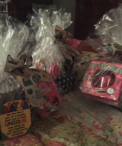 EXPO Low Odor Dry Erase Marker Starter Set, Chisel Tip, Assorted, Whiteboard Eraser, Cleaning Spray, 6 Count Markers 29 712CEi7V0rL