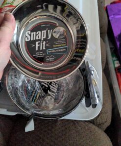 MidWest Homes for Pets Snap'y Fit Food Bowl | Pet Bowl, 20 oz. (2.5 cups) | Dog Bowl Easily Affixes to a Metal Dog Crate, Cat Cage or Bird Cage | Pet Bowl Measures 6L x 6W x 2H Inches,Silver 20 Ounces (2.5 cups) 30 712E8R6YX5L