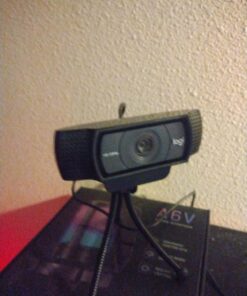 Logitech C920x HD Pro Webcam, Full HD 1080p/30fps Video Calling, Clear Stereo Audio, HD Light Correction, Works with Skype, Zoom, FaceTime, Hangouts, PC/Mac/Laptop/Macbook/Tablet - Black 45 712V7COe6RL