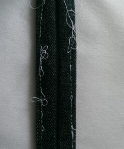 SINGER | Tradition 2277 Sewing Machine with 97 Stitch Applications, & Easy-To-Use-Free-Arm - Perfect for Beginners - Sewing Made Easy 23 stitches 34 712cPkKs9qL