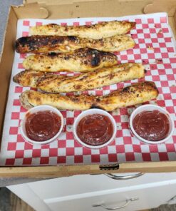 Ooni Koda 16 Gas Pizza Oven – 28mbar Outdoor Propane Pizza Oven - Portable Pizza Oven For Authentic Stone Baked 16 Inch Pizzas – Ideal for Any Outdoor Cooking Enthusiast - Countertop Pizza Oven 41 712cx68RChL