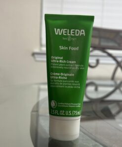 Weleda Skin Food Original Ultra-Rich Body Cream 2.5 Fluid Ounce, Plant Rich Hydrating Moisturizer with Pansy, Chamomile and Calendula 2.5 Fl Oz (Pack of 1) 34 712ibpg1BvL
