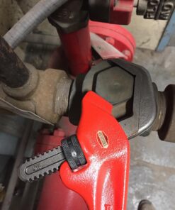 RIDGID 31305 Model E-110 9.5" Offset Hex Jaw Pipe Wrench, Red, Made in The USA 43 712mKeT7XAL