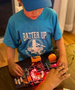 Snap Circuits “Arcade”, Electronics Exploration Kit, Stem Activities for Ages 8+, Full Color Project Manual (SCA-200) Arcade 33 713CCZ9rlgL