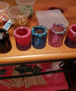 Art ‘N Glow Epoxy Resin for Clear Casting and Coating - 1 Gallon Kit - Perfect for Molds, Crafts, Tumblers, Jewelry, Wood - Food Safe, Non Yellowing, Bubble Free, and Made in The USA 40 713PTuazfyL