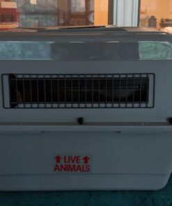 Petmate Sky Kennel Pet Carrier, 28 Inch, Made in USA 24.3"L x 18.3"W x 19.5"H 51 714ALyjKQhL