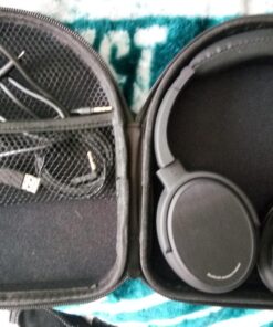 Alphasonik V50BT Bluetooth Headphones for Those Looking for a Pair of Wireless Headphones with Excellent Sound Quality. Bluetooth 5.0 connectivity and up to 30 Hours of Playtime on a Single Charge. 39 714GGdNDaUL