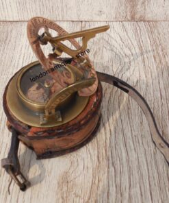 MAH Brass Magnetic Sundial Compass for Birthday, Grandfather, Baptism, Father's Day, Partner, Best Man, Anniversary, Farewell, Graduation, Christmas, Home Décor Vintage Style Sundial with Gift Box. 2.5 Inch Brass Round Sundial (Leather Case) 11 714NZoTLnRL