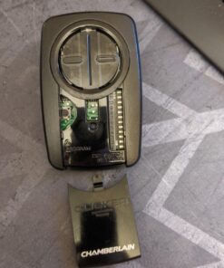 Chamberlain KLIK5U-BK2 Clicker 2-Button Garage Door Opener Remote with Visor Clip, Black Pack of 1 45 714fBB9wL