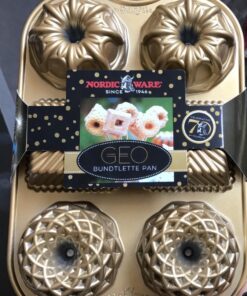 Nordicware 3.5 Cup Geo Bundtlette Pan 23 714jhpuar6L