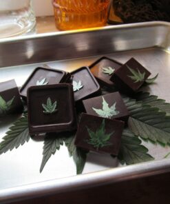 O'Crème Rectangle Caramel Candy Silicone Molds - Commercial and Non-Commercial Use - Square Molds for Chocolate Truffles, Ganache, Jelly, Candy, Pralines and Caramels 18 714k8O9qTeL