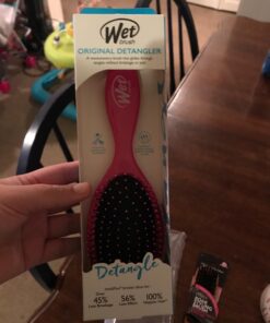 Wet Brush Detangling Brush, Original Detangler Brush (Pink) - Wet & Dry Tangle-Free Hair Brush for Women & Men - No Tangle Soft & Flexible Bristles for Straight, Curly, & Thick Hair 47 714pCD0FXjL