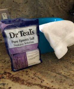 Dr Teal's Epsom Salt Soaking Solution, Soothe & Sleep, Lavender, 3lbs (Packaging May Vary) 3 Pound (Pack of 1) White 30 715HjyTfkTL