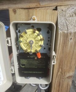 Intermatic T104P3 208-277 Volt DPST 24 Hour Mechanical Time Switch 12 715InnW963L