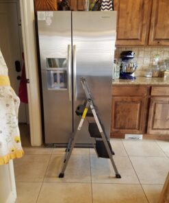 Rubbermaid RM-3W 3-Step Steel Step Ladder with Hand Grip, 200 lb Capacity, Silver 3-Step Stool 38 715frX0slL