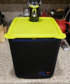 Rubbermaid Commercial Products Plastic Space Saving Square Food Storage Container For Kitchen/Sous Vide/Food Prep, 18 Quart, Clear (FG631800CLR) 18 Qt. 28 715mqIh515L