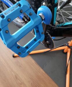 RaceFace Crank Boot Protectors Blue 16 715tQ6mMmML