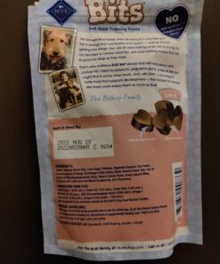 Blue Buffalo BLUE Bits Natural Soft-Moist Training Dog Treats, Salmon Recipe 4-oz bag 4 Ounce (Pack of 1) 30 7160jC41TFL