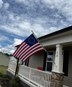 Made in USA Flags Co. - 13-Star Betsy Ross Flag Made in USA- All Weather American Flag with Fade-Resistant SolarMax Nylon, Embroidered Stars & Sewn Stripes - Premium Quality, Durable 3x5 ft Flag 25 7163iLjFd6L