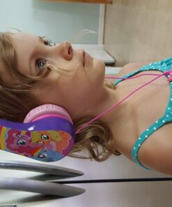 Sakar Kids Safe Over The Ear Headphones, Volume Limiter for Developing Ears, 3.5MM Stereo Jack, Recommended for Ages 3-9 My Little Pony 22 7166OlVvf6L