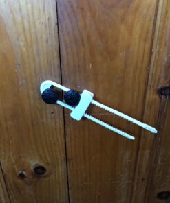 Dreambaby Sliding Cabinet Child Safety Locks - U Shaped for Knobs and Handles 3 Count (Pack of 1) 34 7167SekYqxL