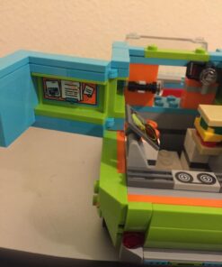 LEGO Scooby-Doo 75902 The Mystery Machine Building Kit 44 716B4y3zisL